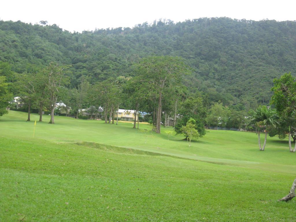 Monique'S Guest House Maraval Kültér fotó